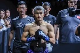 一家中餐馆在哈兰德光顾后推出同名套餐，包含烧鸭、叉烧及脆皮烧肉